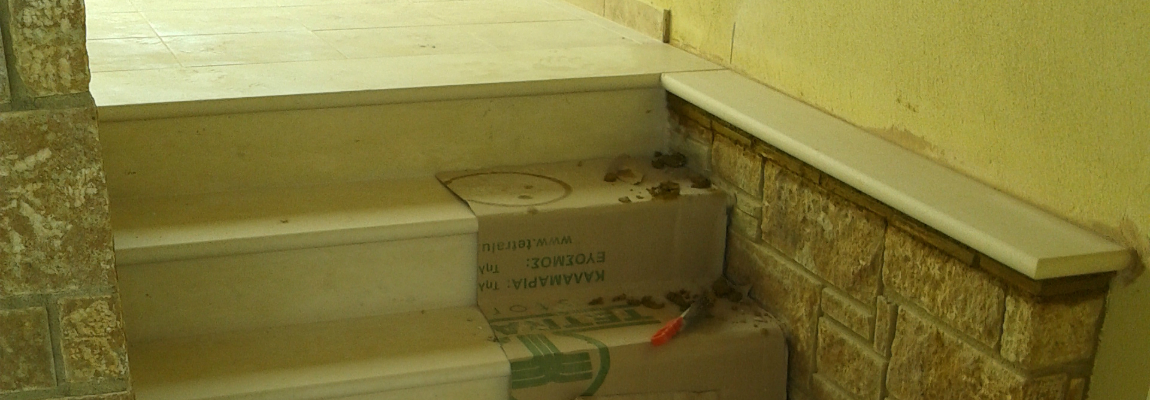Μαρμάρινη σκάλα